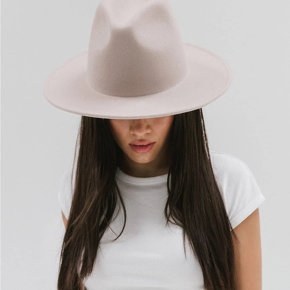 GIGI PIP Wes Fedora in Ivory